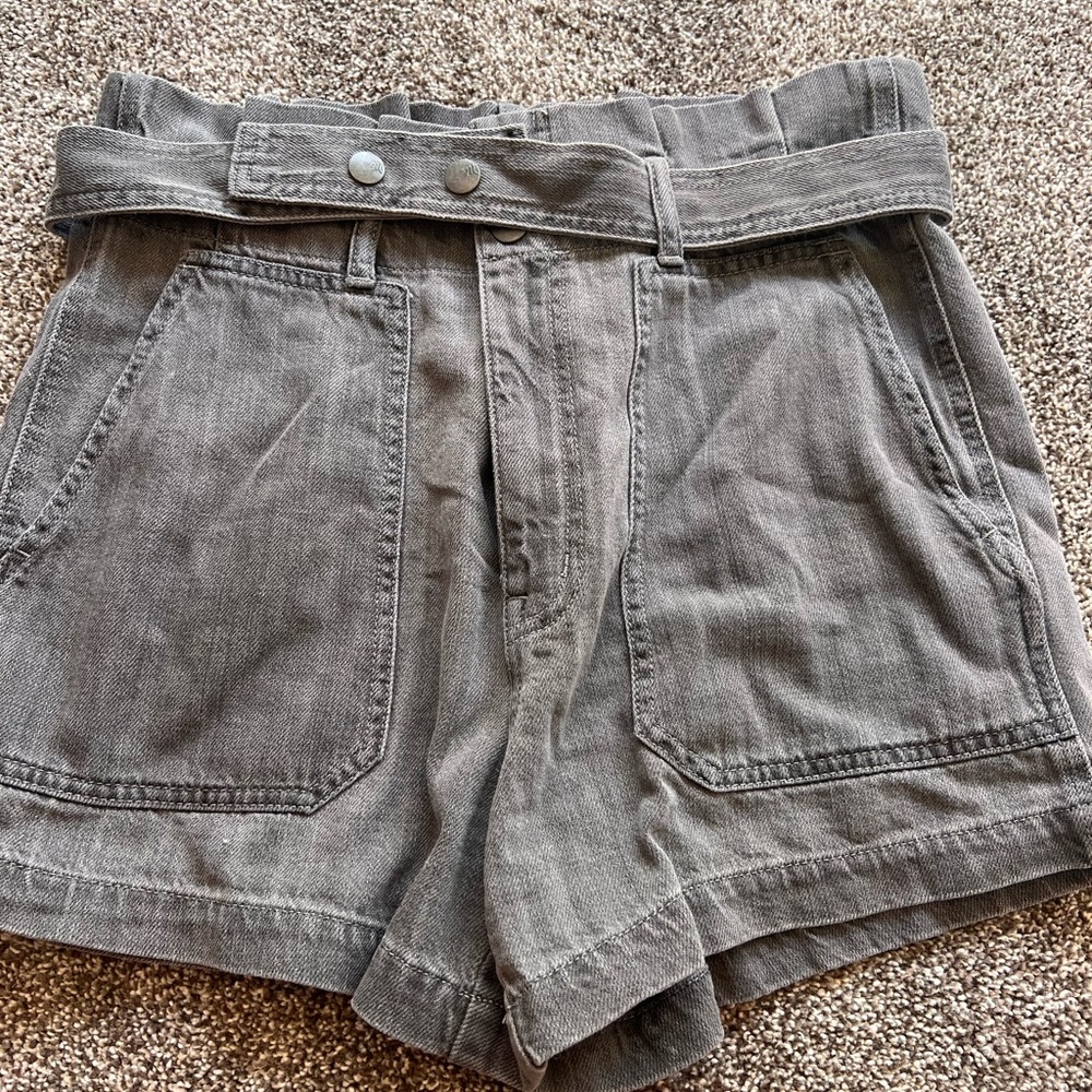 Madewell gray wash paperbag shorts!